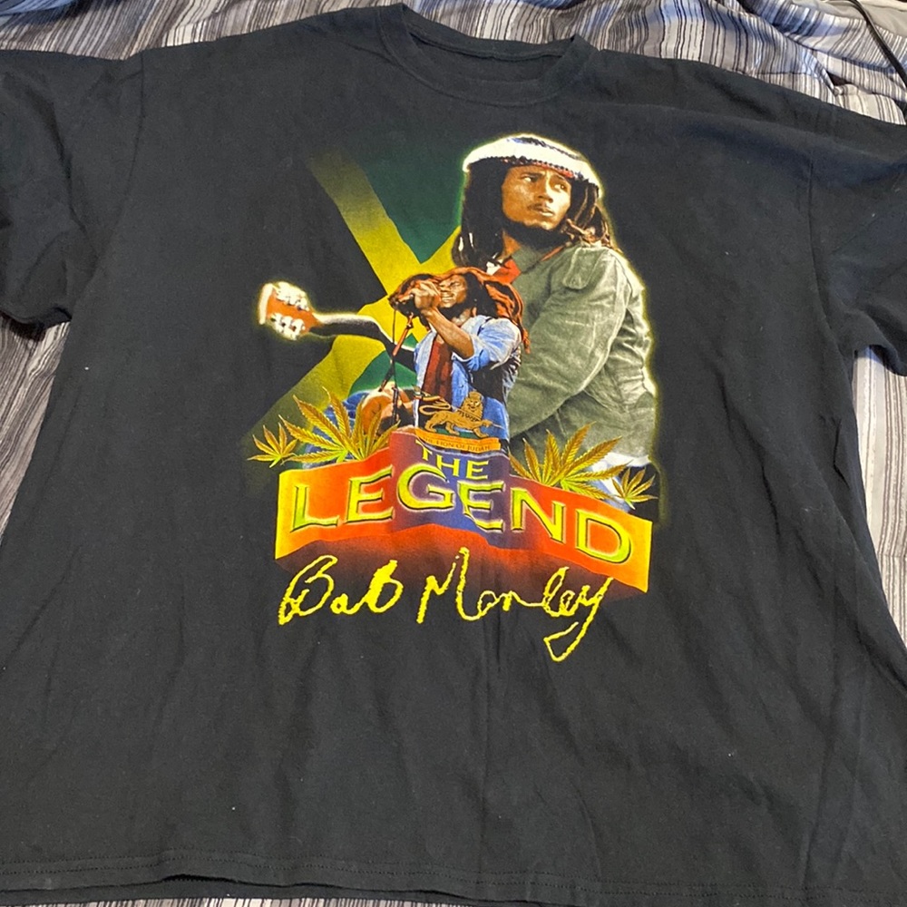 Bob Marley graphic logo T-shirt(size 2XL)fast shipping good condition